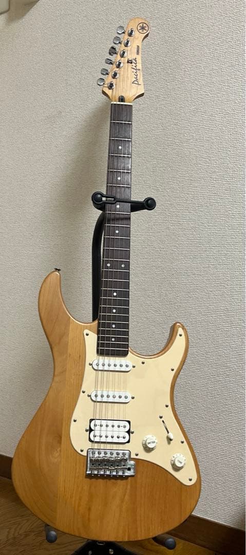 ギター YAMAHA pacifica 112v