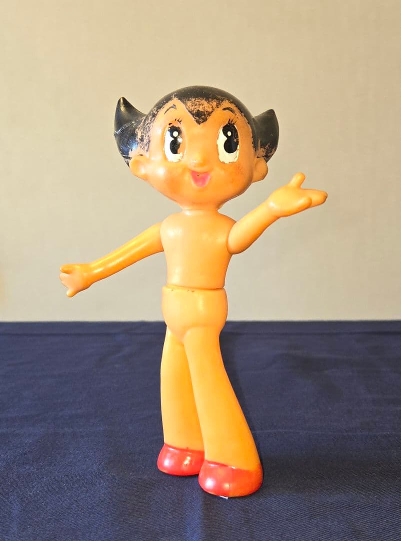 鉄腕アトム　ウランちゃん　ソフビ