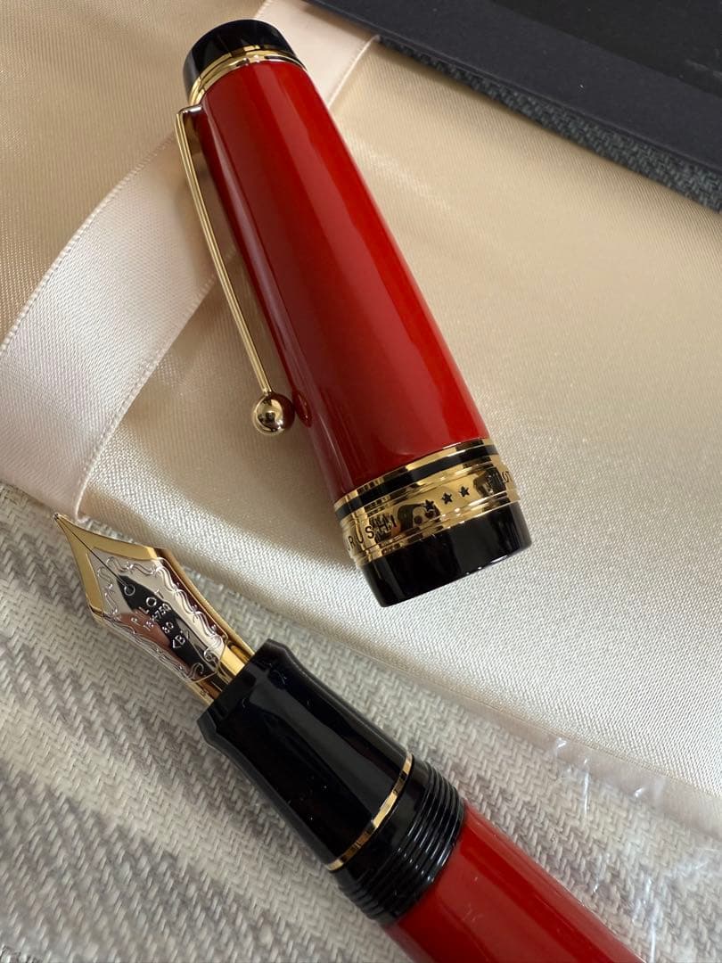 パイロット万年筆、漆、カスタム朱、30サイズペン先 万年筆 ペン先はB