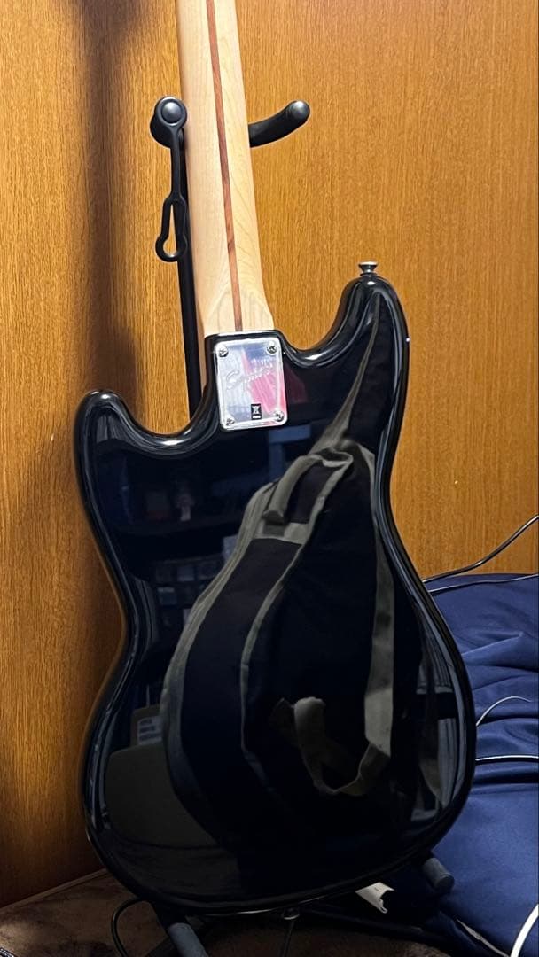 ベース Squier Sonic Bronco Bass ソフトケース付き