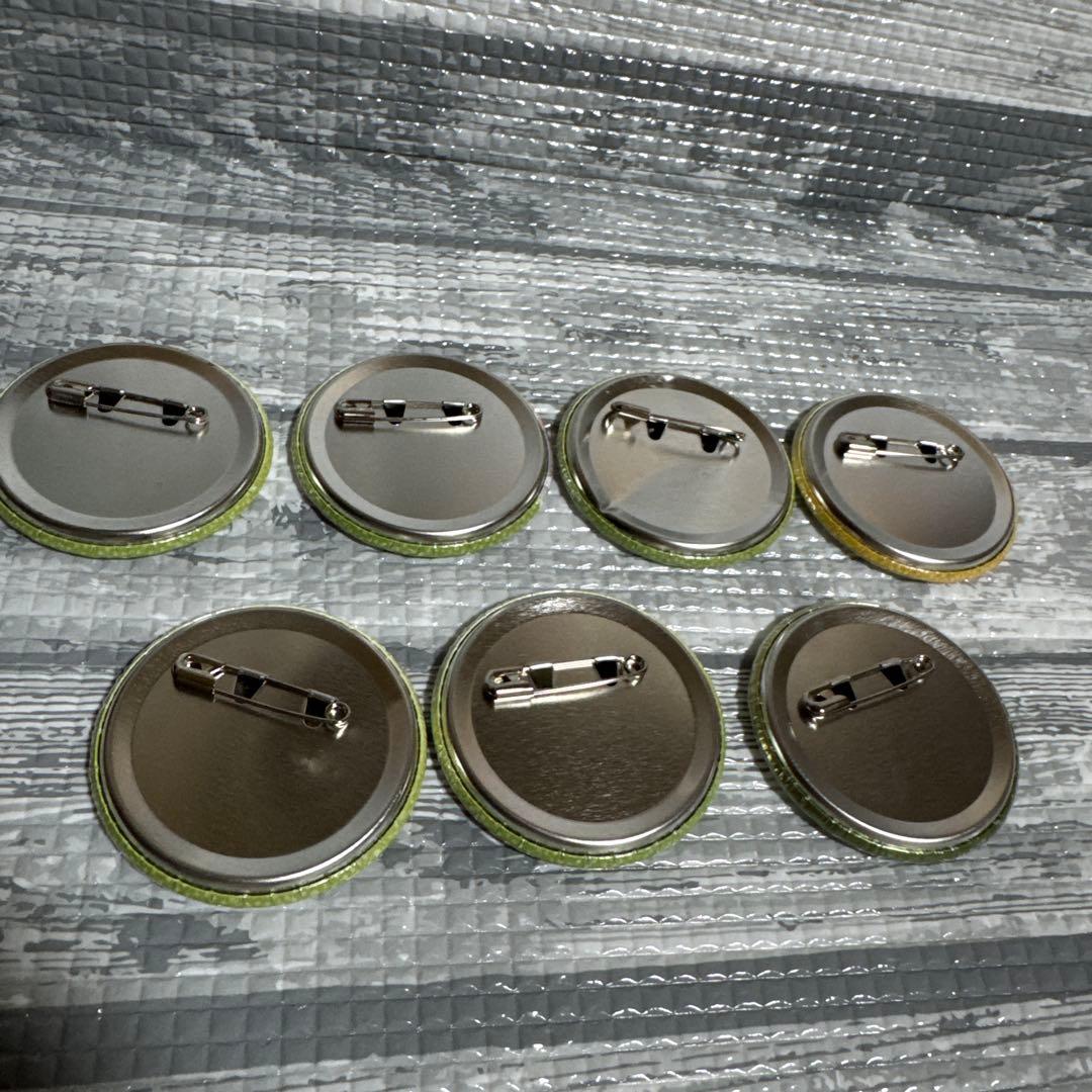 【まとめ売り】 めいこい　菱田　バースデー缶バッジ