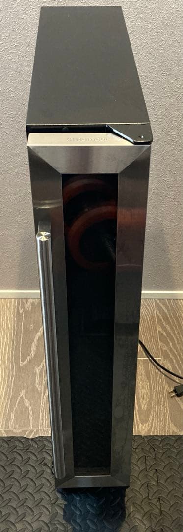 ドメスティック ワインセラー　7本収納 ブラック