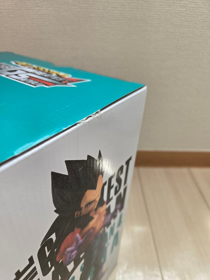 スーパーサイヤ人4ベジータ&ブルマフィギア