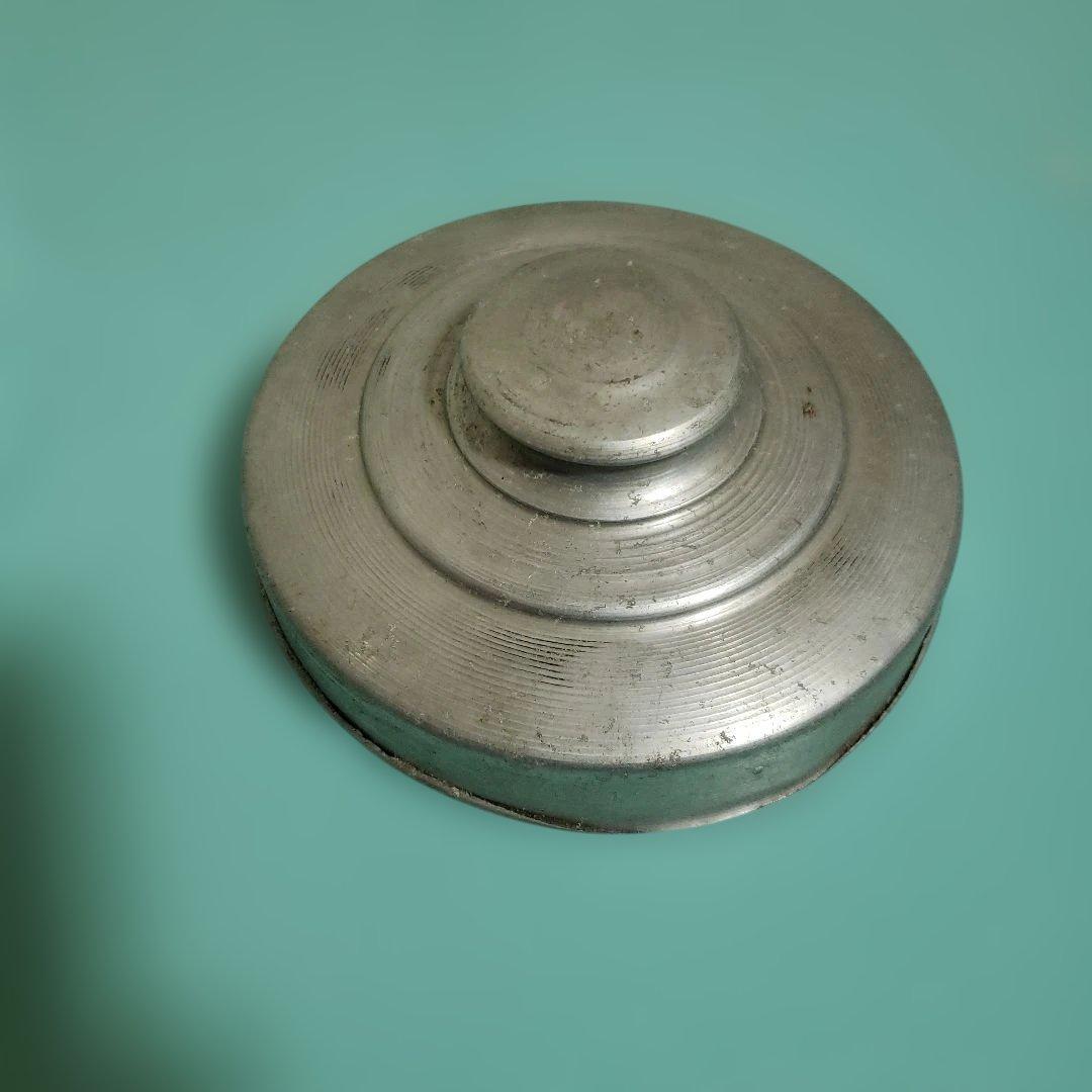 昭和レトロガラス製丸い瓶　 金属製蓋付き