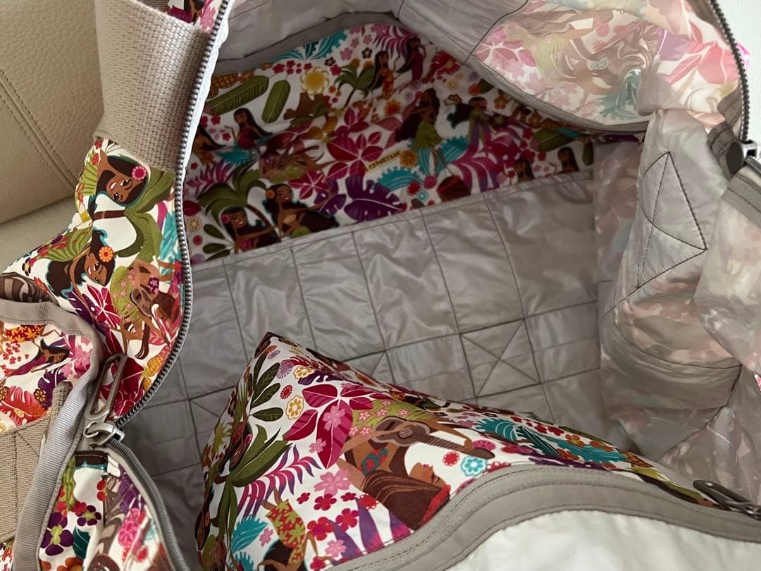 【新品未使用】レスポ　ハワイ限定フラガール　ラージウィークエンダー　ポーチ付き❣️