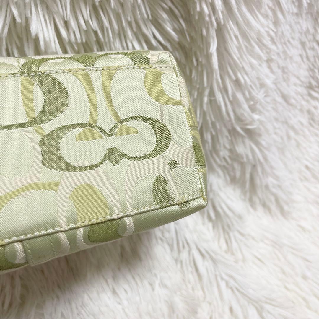 希少カラー コーチ coach シグネチャー 黄緑 アクセサリーポーチ　バッグ