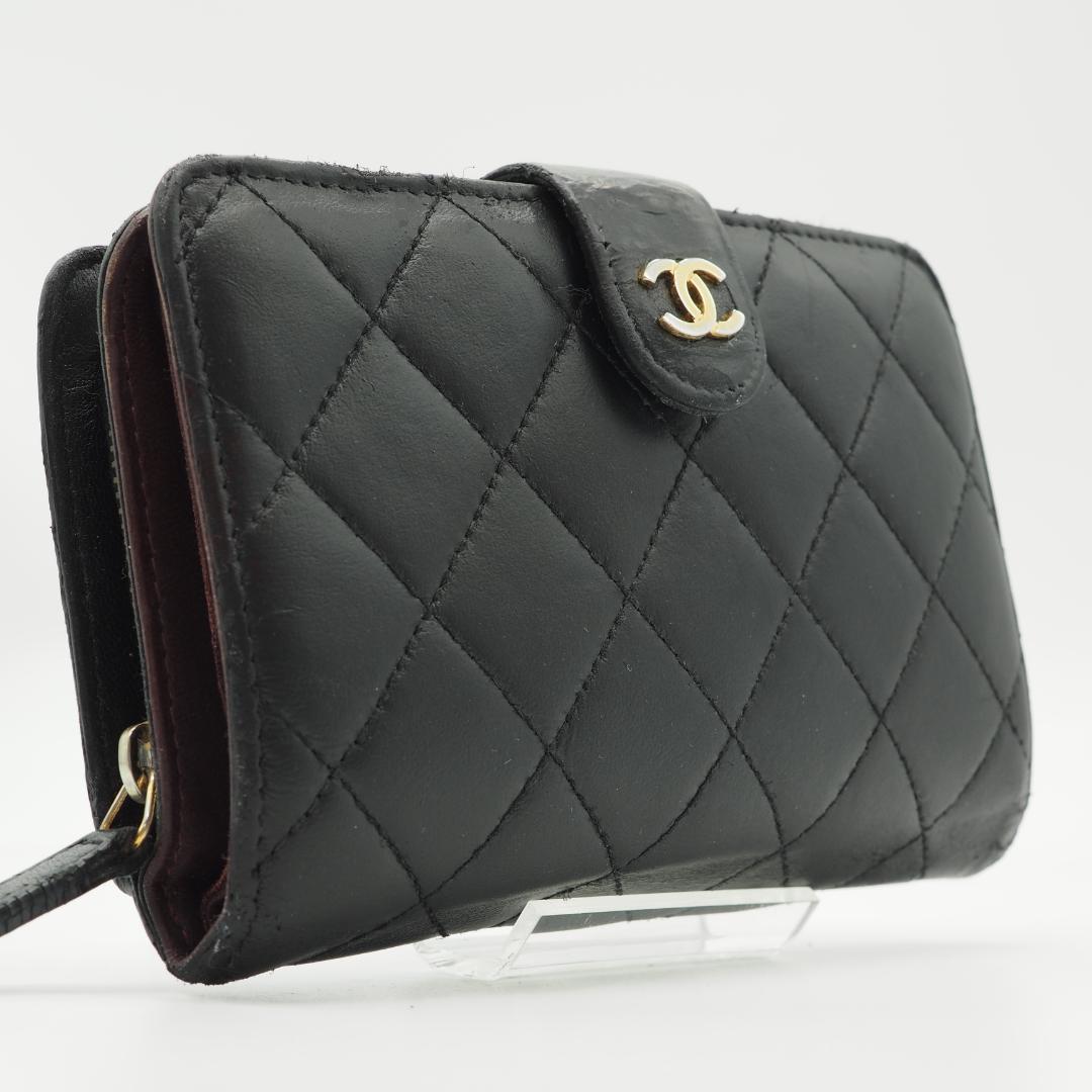 【キティちゃん】CHANEL シャネル マトラッセ 二つ折り財布 ミドル