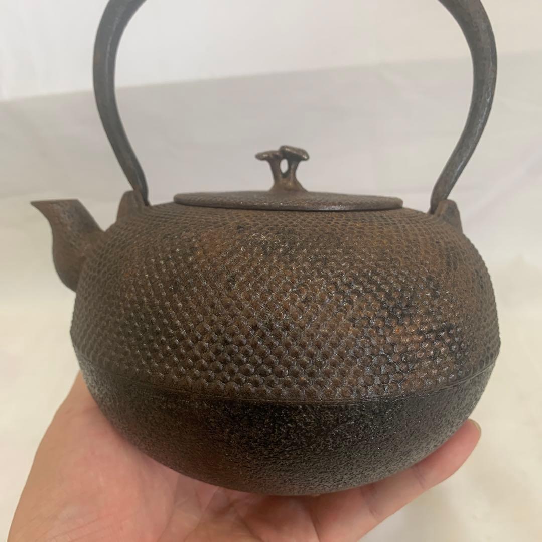 砂鉄鉄瓶 小ぶり丸型 鉄瓶1385g三厳堂水漏れ無し