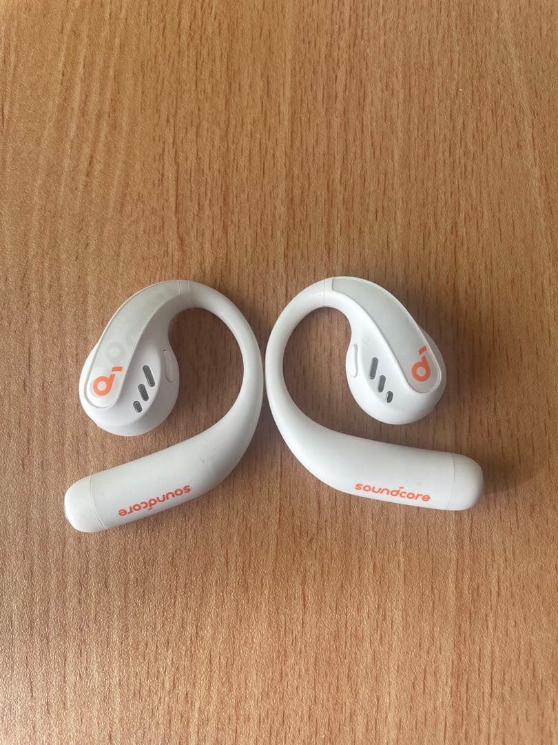 Soundcore AeroFit Pro（本体、ケースのみ）