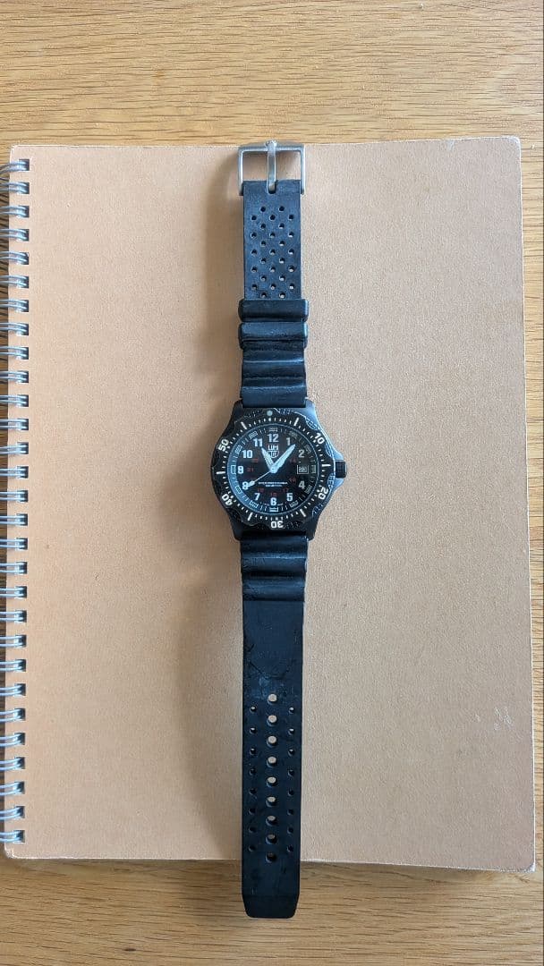 LUMINOX ルミノックス ダイバーズ 200m クォーツ 黒文字盤 ※現状品