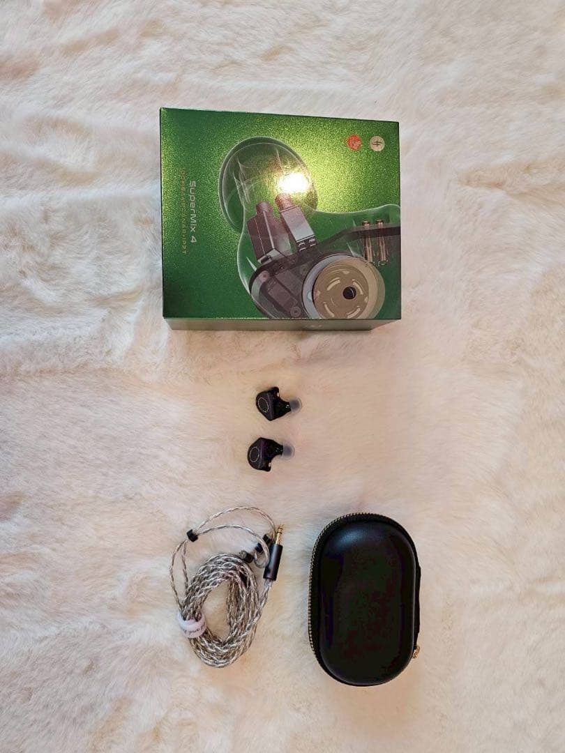 SuperMix 4 有線イヤフォン　SIMGOT