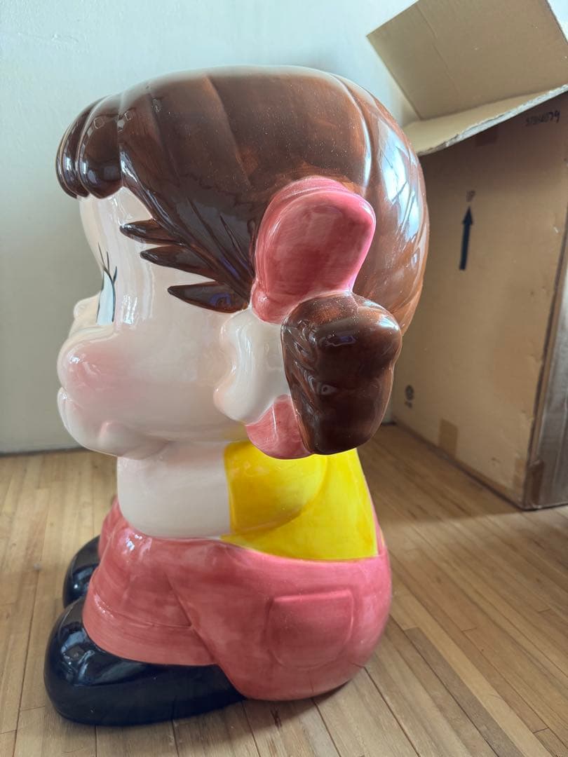 《希少》不二家　ジャンボペコちゃん　置物　陶器製　《非売品》