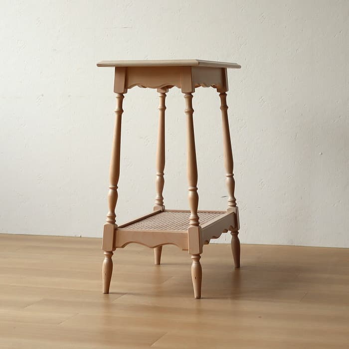 カリモク ソレイアード 飾り台 花台 コロニアル サイドテーブル