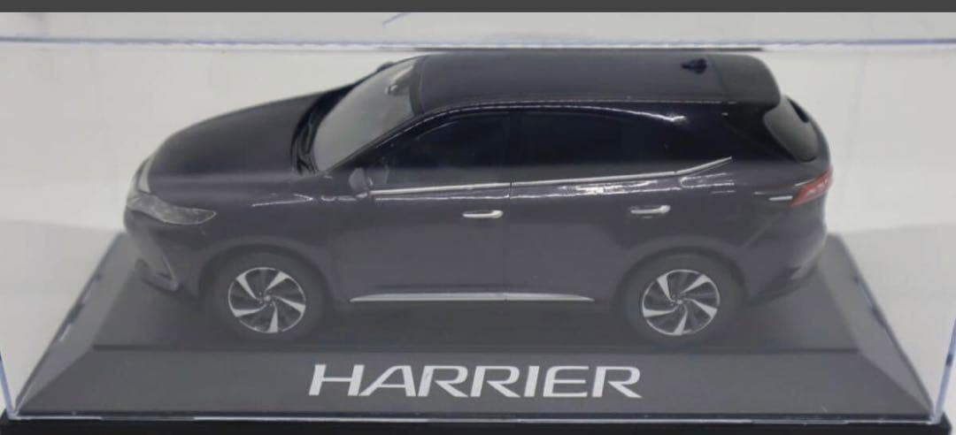 1/30 トヨタ ハリアー HARRIER　非売品ミニカー(4)220