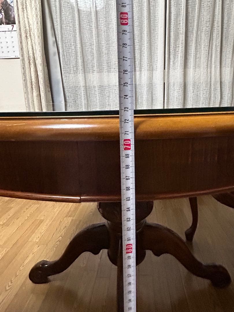 【お取引き相談中】彫刻入り脚＆木象嵌模様の高級木製丸テーブル