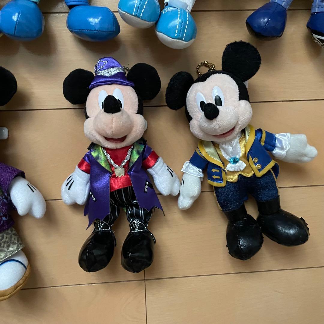 【ミッキー】 大人気 終売品 ぬいぐるみバッチ まとめ売 クリスマスお正月12個