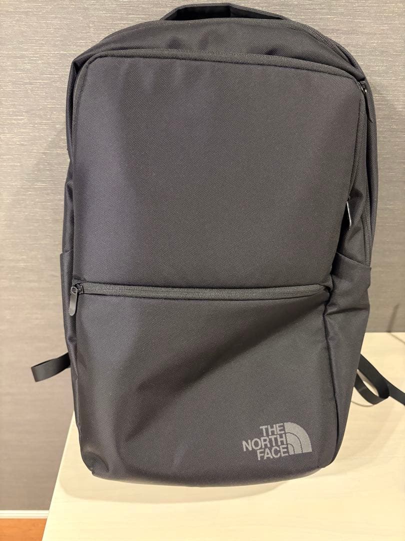 THE NORTH FACE シャトルデイパック ユニセックス　ビジネスバッグ