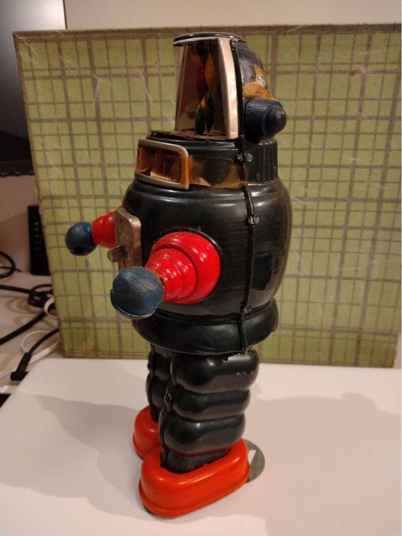 MECHANICAL MOON ROBOT ロビー