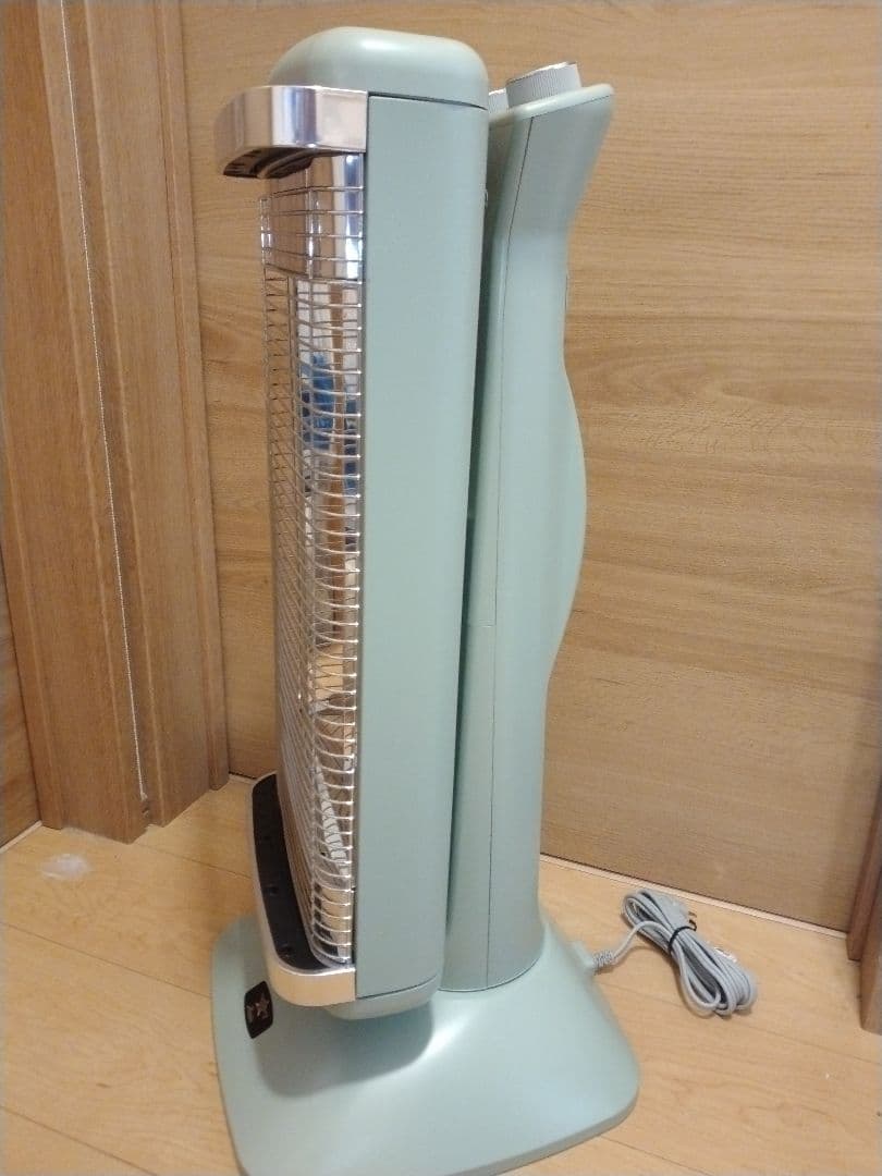 極美品アラジン　グラファイトヒーター　CAH-2G10EY-G 2022製