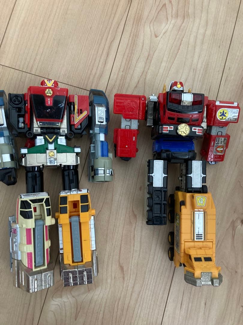 救急戦隊ゴーゴーファイブ」・DX超合金「緊急合体ビクトリーロボビクトリーマーズ②