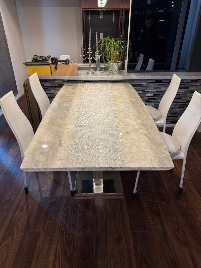 引取限定 カッテラン ダイニング テーブル チェア 4脚