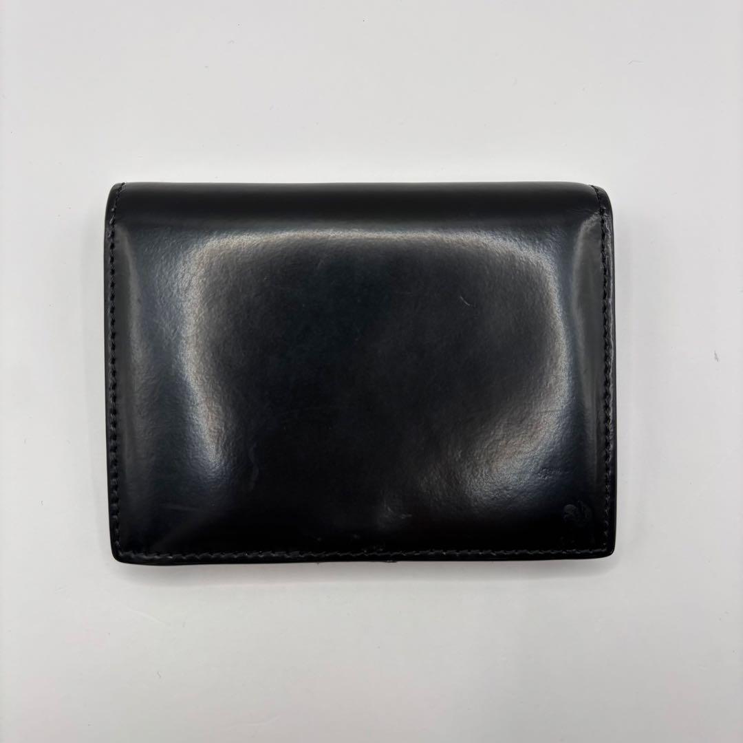 MARNI 二つ折り財布　ブラック　ゴールド　光沢　コンパクト　ウォレット　財布