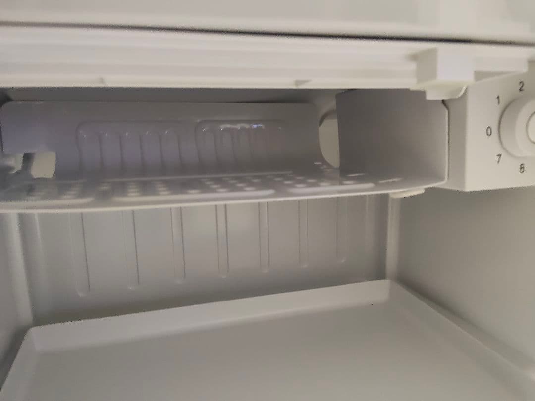 ヘアライン調　小型冷蔵庫　おまけ付き