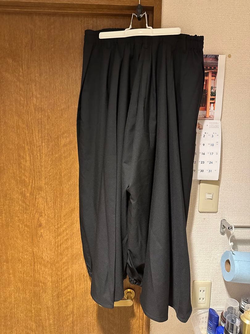 グラウンドワイ　カラスパンツ　新品