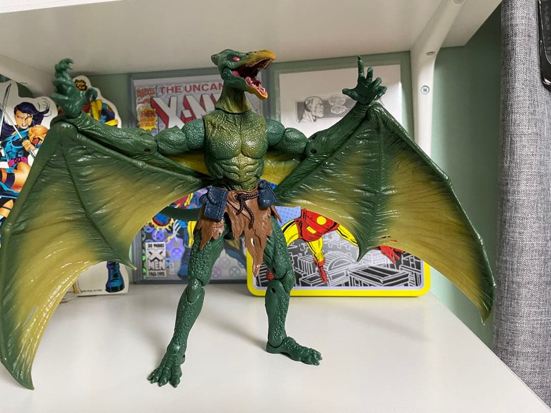 マーベルレジェンド　サウロン　フィギュア