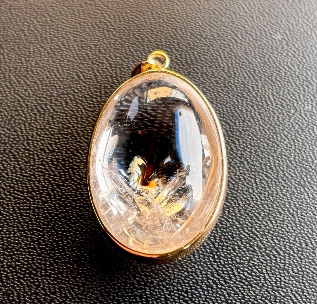 ひろリン　永遠の愛を願う水晶の究極形態　虹のマスターウラルレムリアン