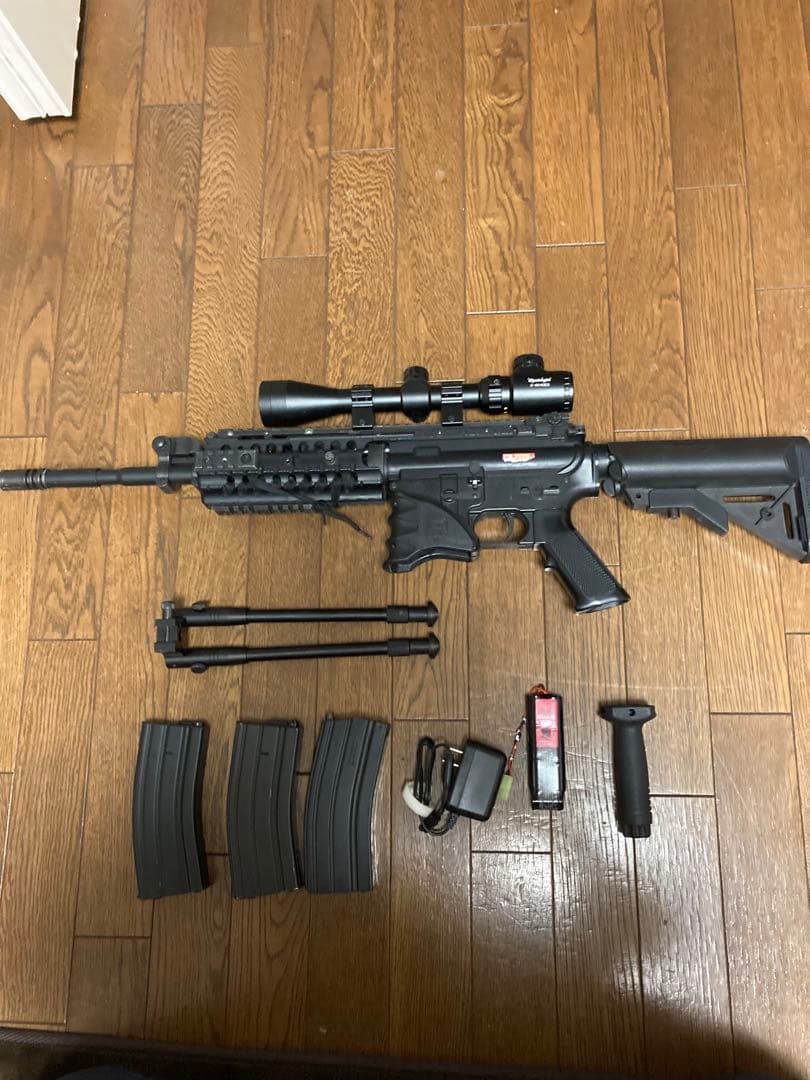東京マルイ　M4 Sシステム　電動ガン　マガジン·バッテリー付き
