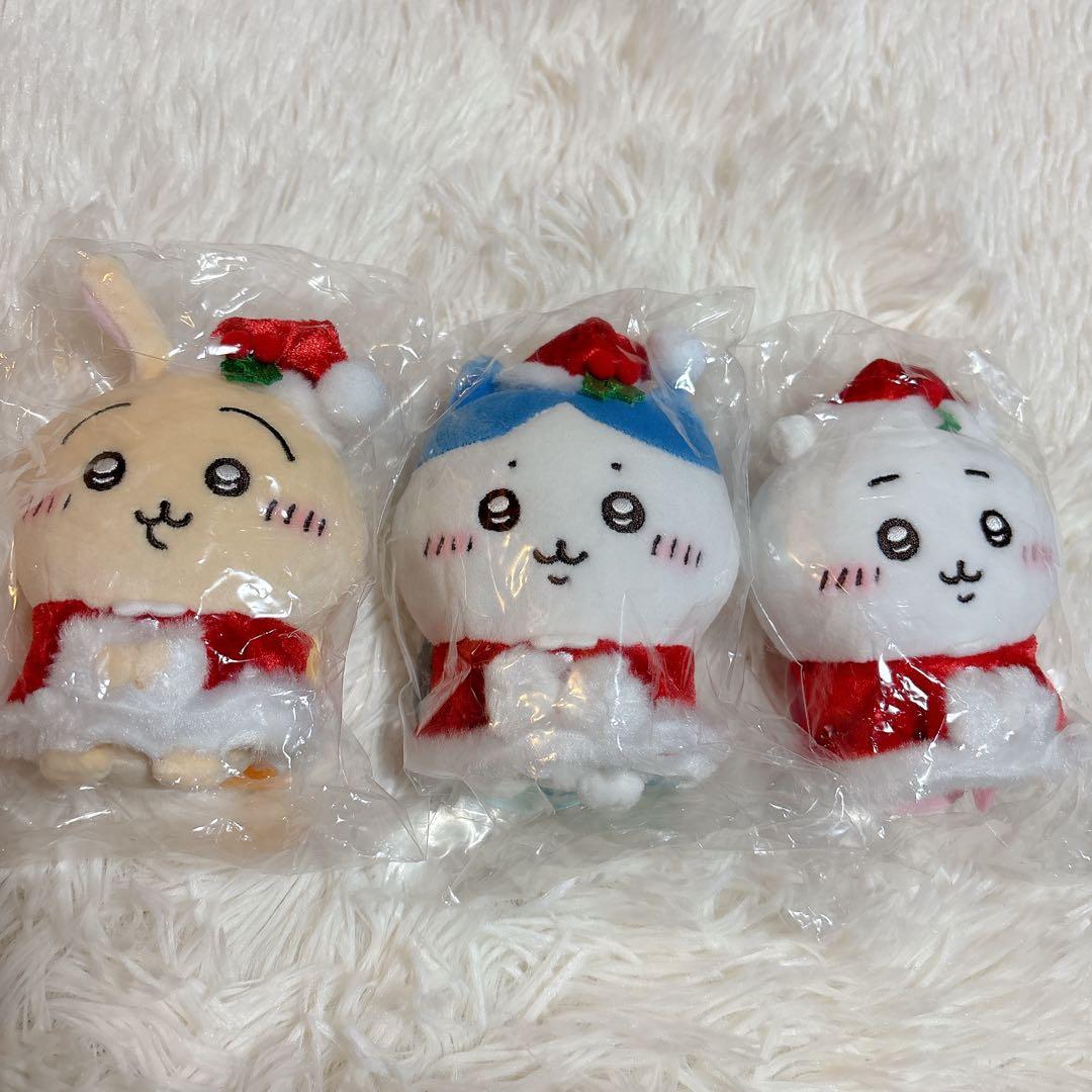 ちいかわ サンタさんだ！持ちますマスコット ちいかわ　ハチワレ うさぎ