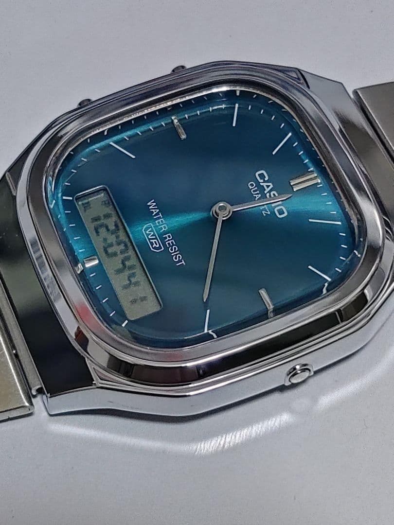 CASIO AQ240 新品　グリーン　海外モデル　新品未使用