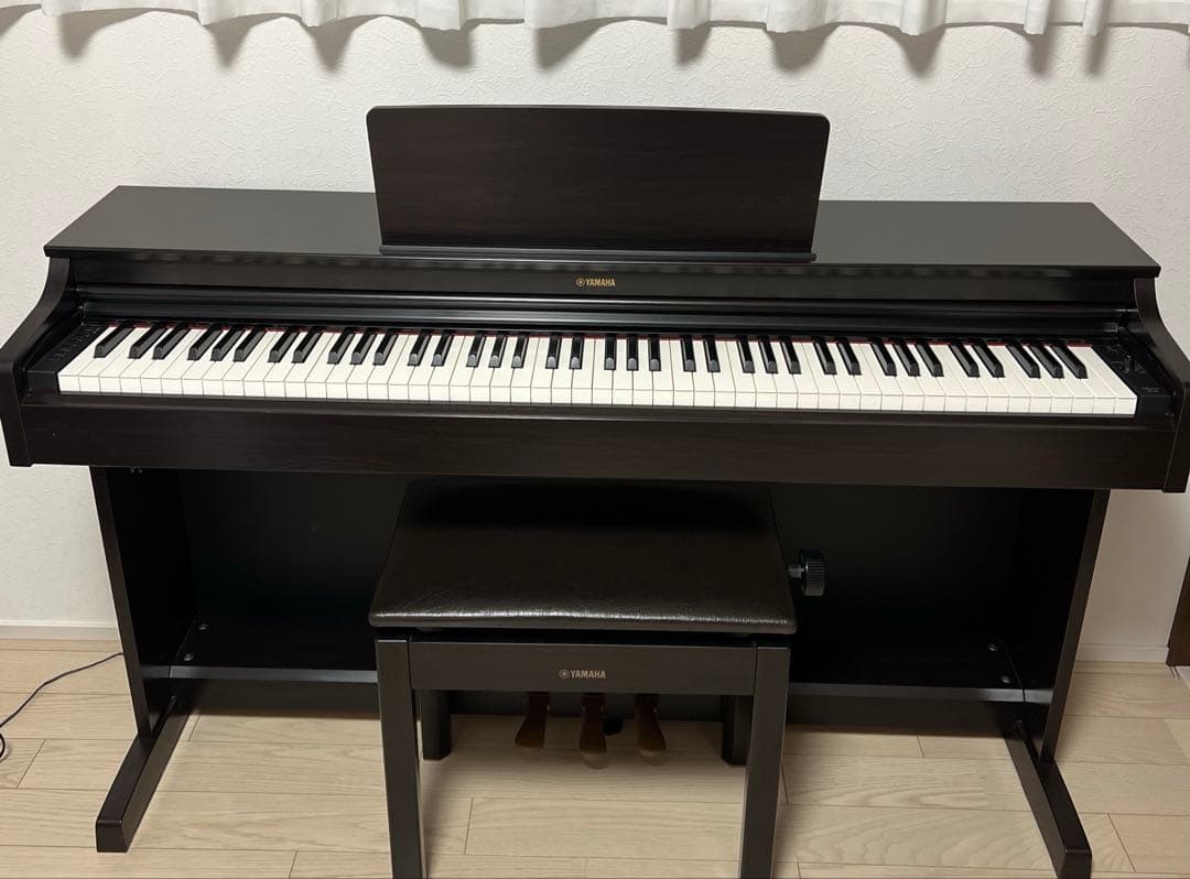 ヤマハ　電子ピアノ YDP-163R黒 椅子付き