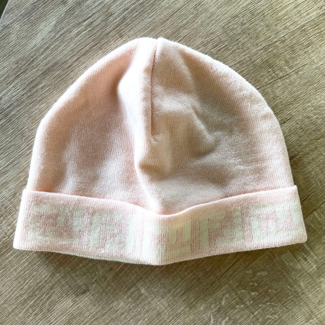 新品タグ付き イタリア製 FENDI フェンディ ニット帽 ピンク レディース
