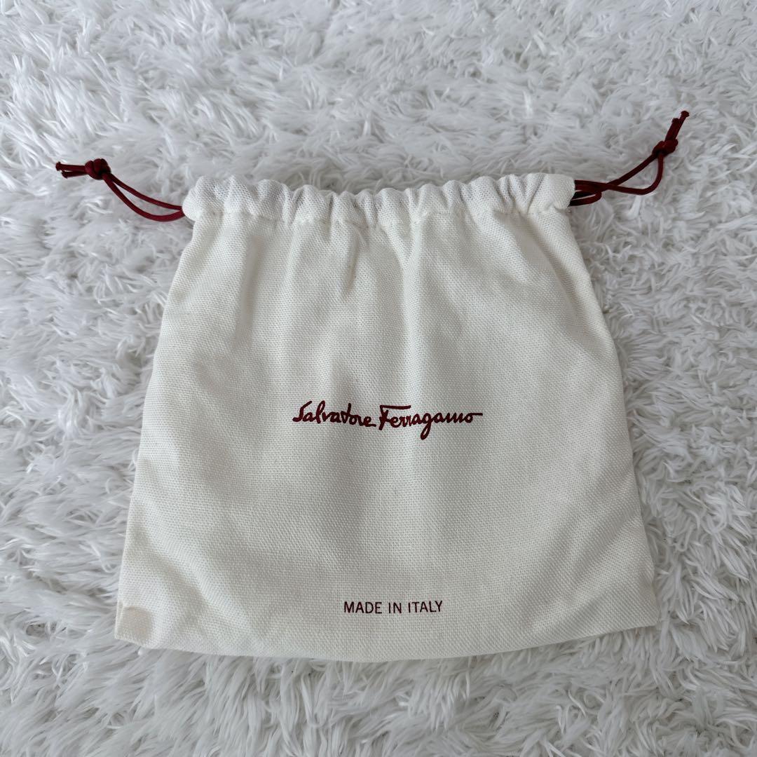 【美品】フェラガモ　クリスタル　ストーン　カチューシャ