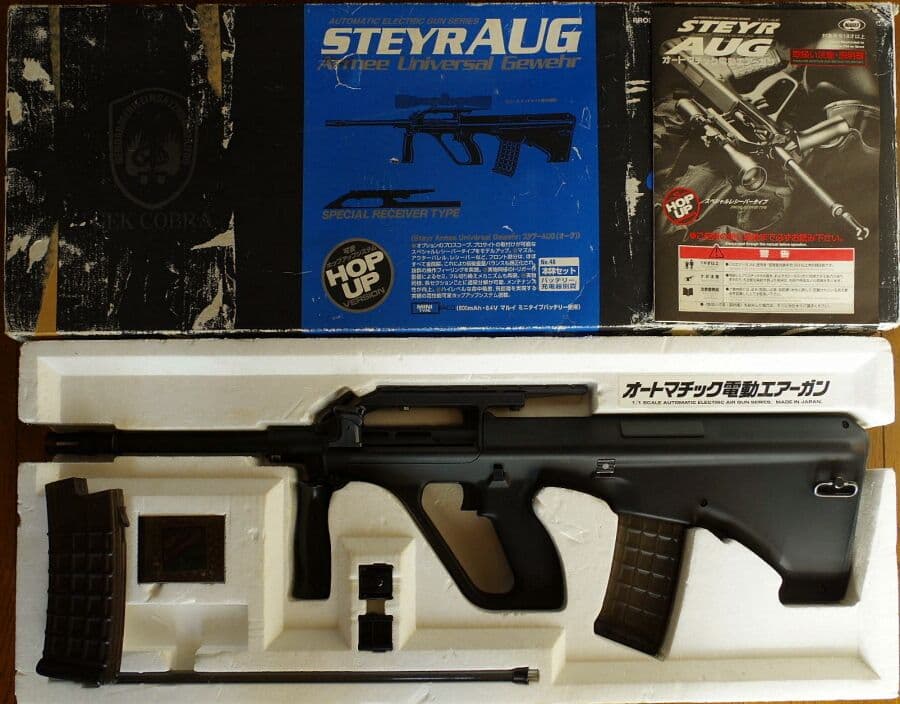 東京マルイ ステアーAUG 330連射マガジン付き計2本