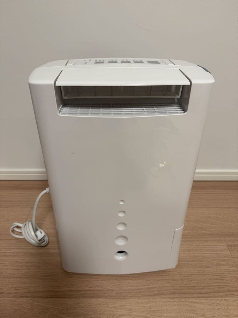 トヨトミ デシカント式除湿機　8.0L/日