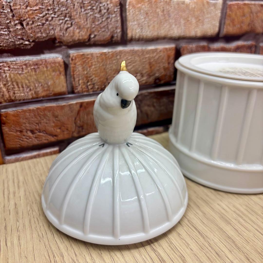 ☆レ・メルヴェイユーズ　ラデュレ　6周年限定チーク