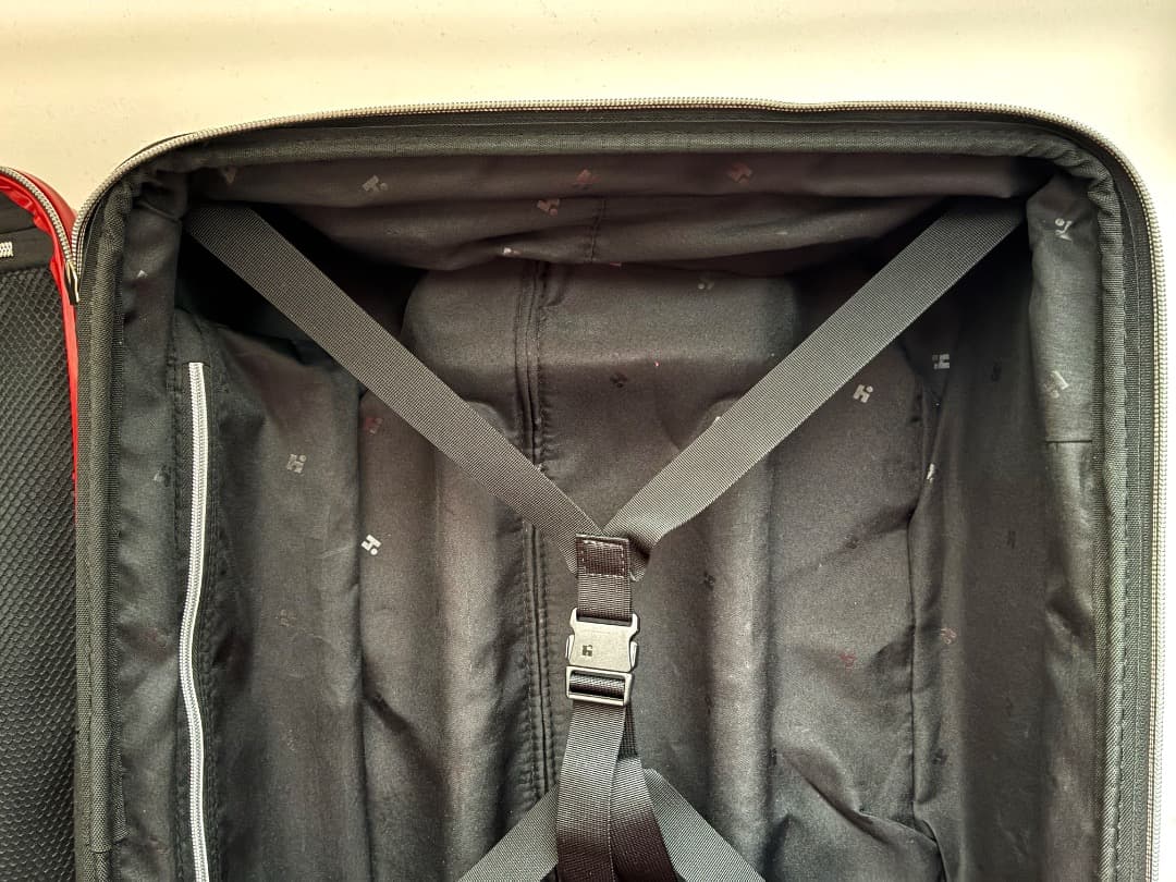 ヒデオ ワカマツ　MAX CABIN EX 42L　スーツケース 赤