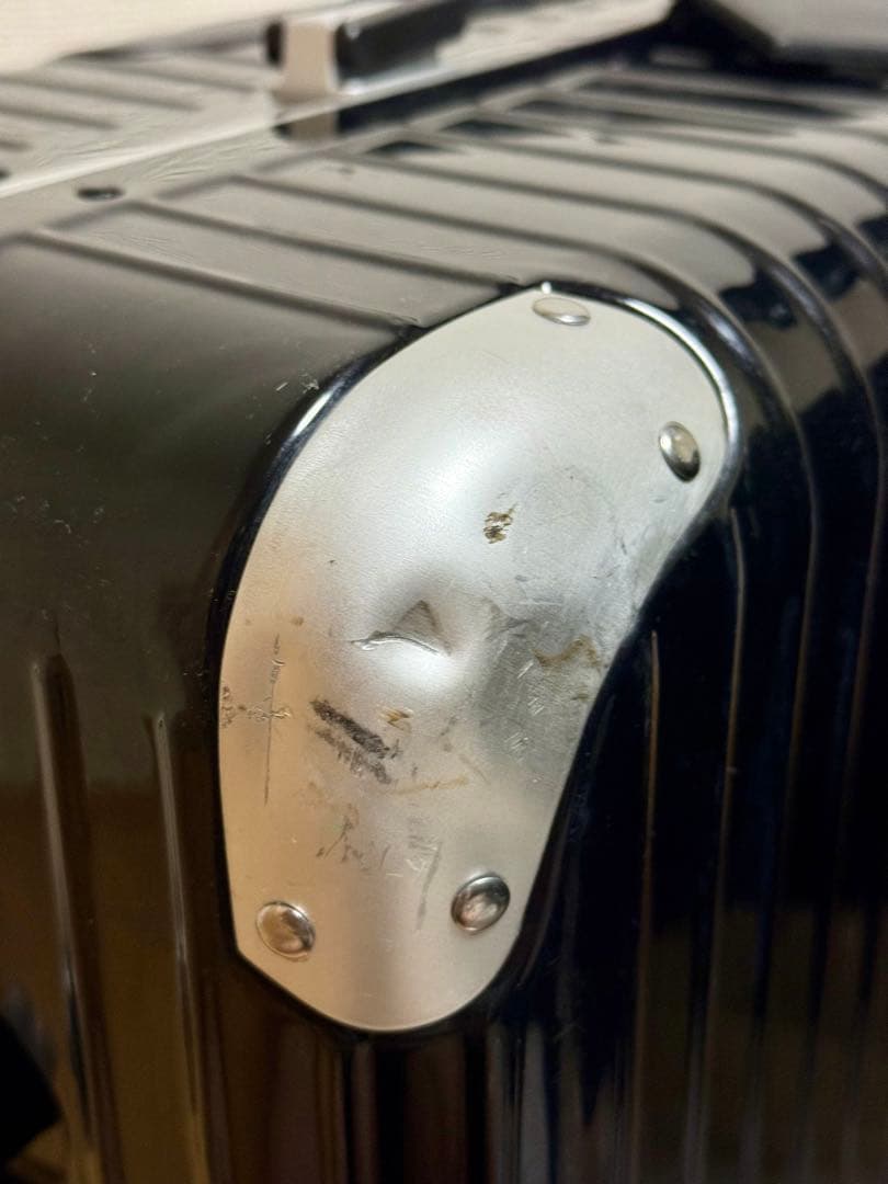 【値下げ】【実用品中古(正規品)】リモワ　スーツケース　リンボ　95L ブラック