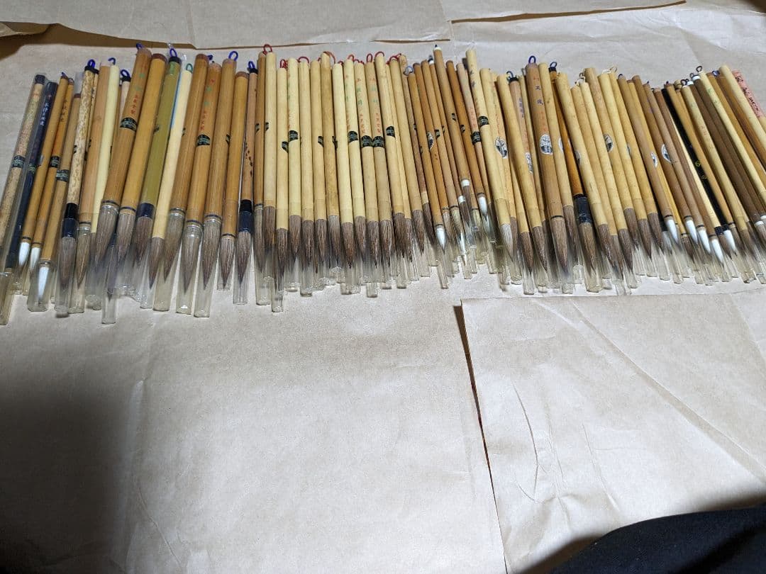 書道用筆（太筆、中筆、小筆）合計110本
