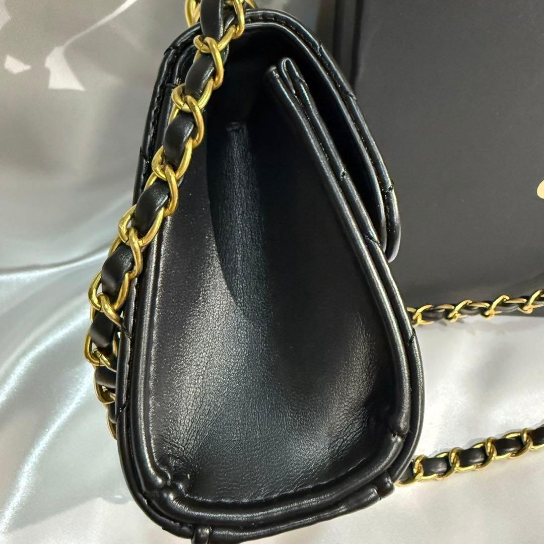 CHANELノベルティバック