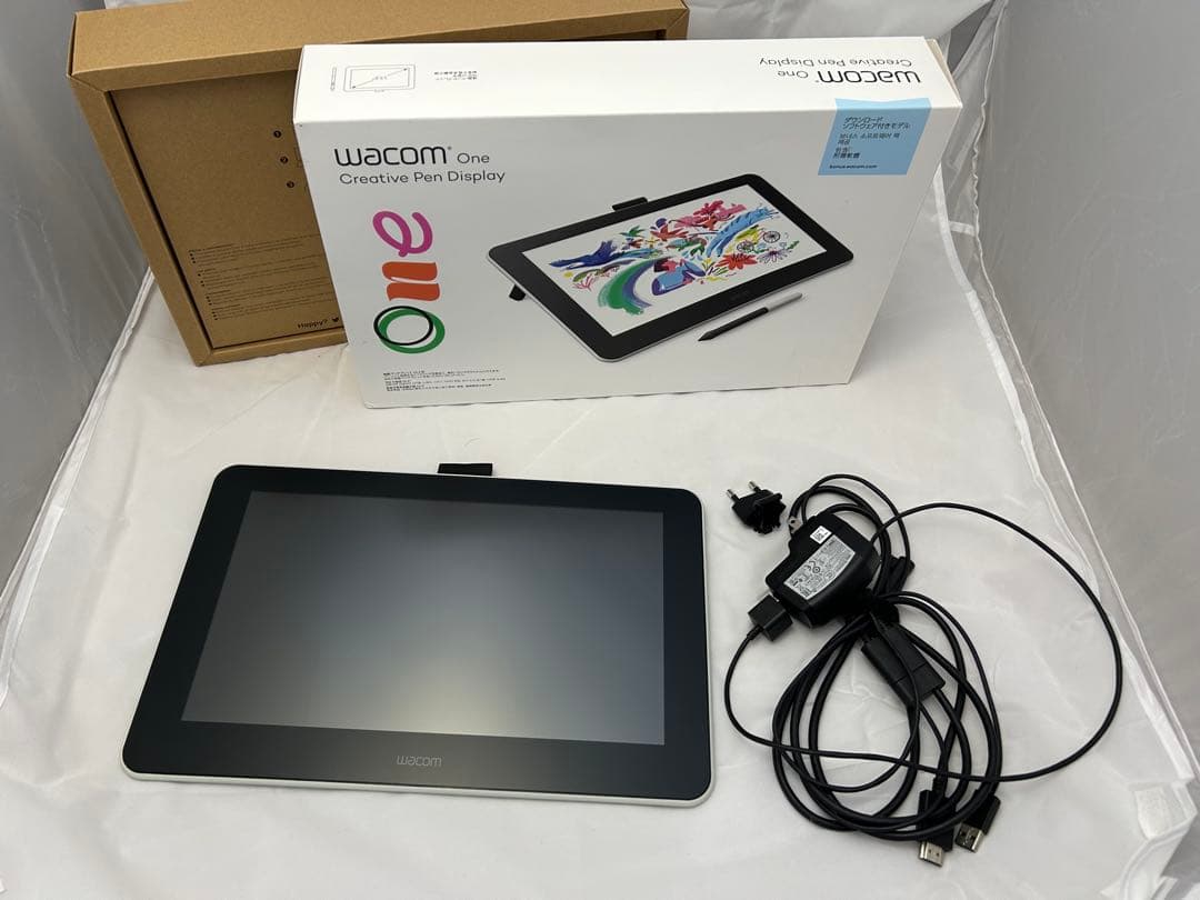 ワコム13.3インチ 液タブOne DTC133W1D