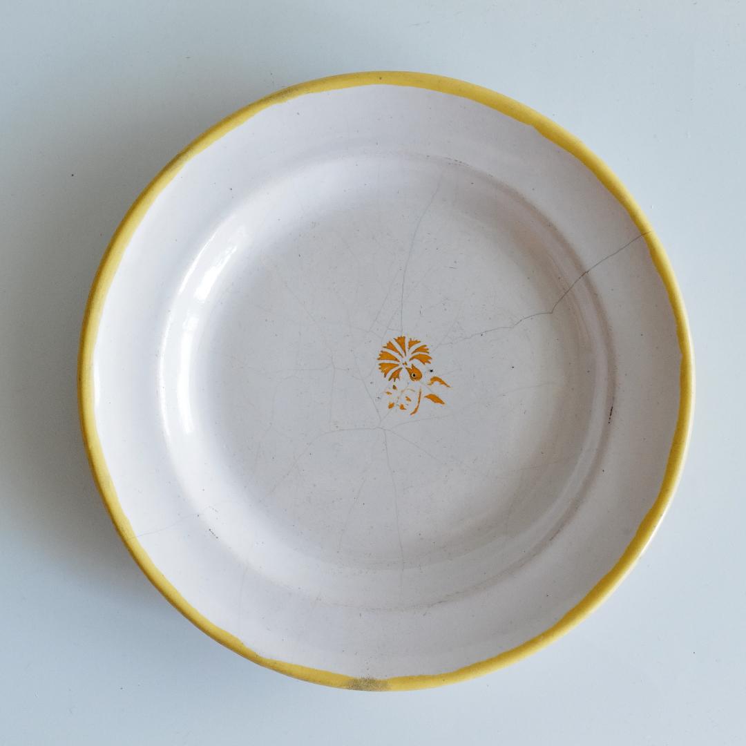 ムスティエ ヴァラージュ 小さなお花柄のお皿 φ22cm B