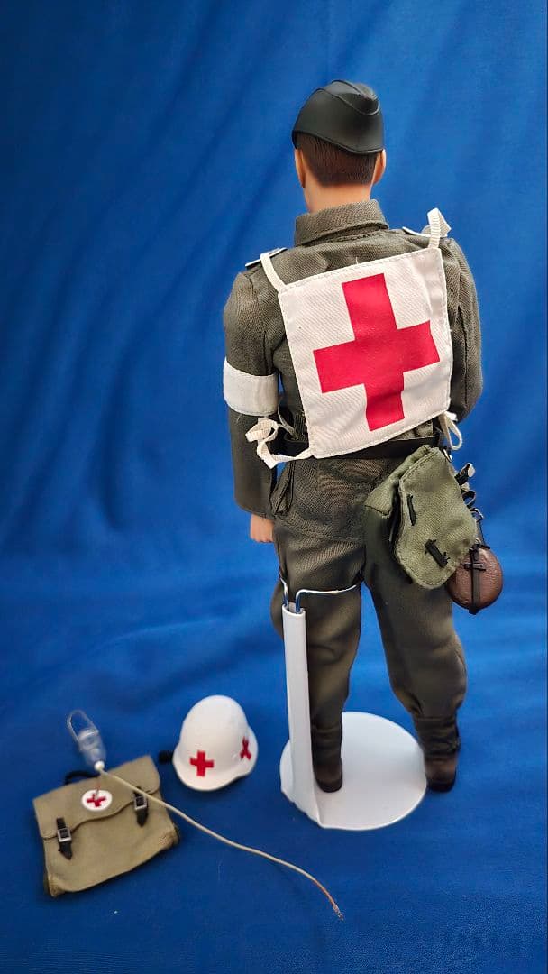 ドラゴン社 他 ミリタリー フィギュア 6体セット + スタンド 5個