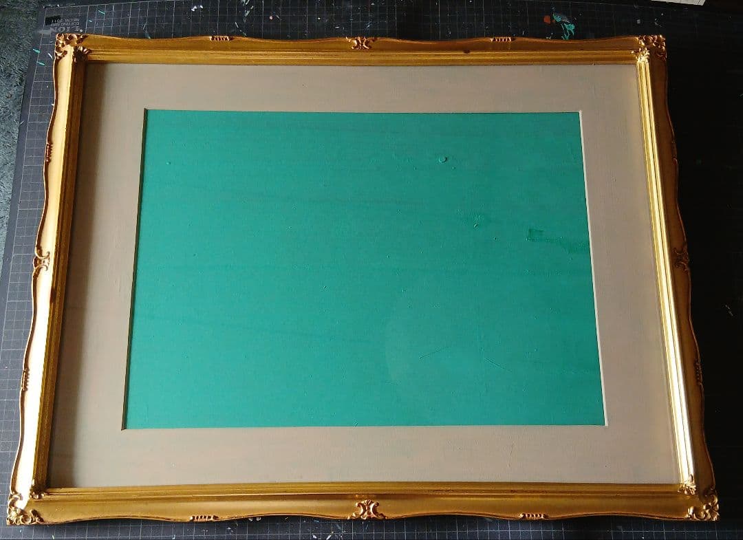 額縁　ゴールド装飾木製額縁 クリームマット付き