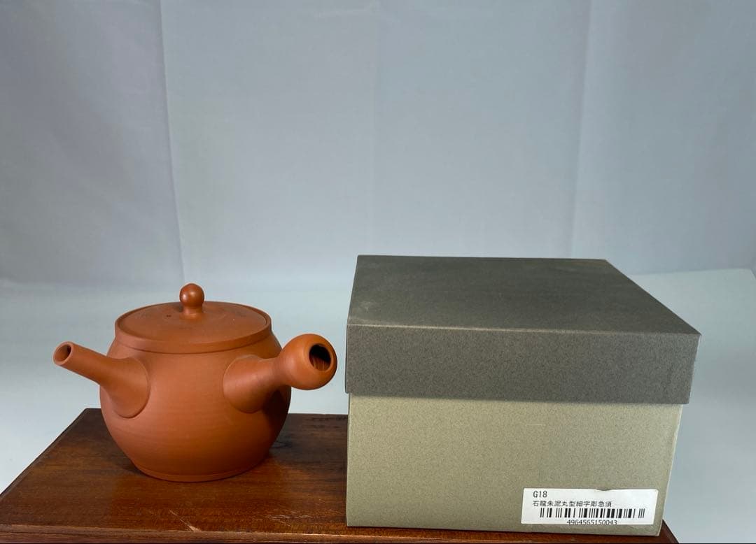 上村洋幸造　石龍朱泥丸型細字彫急須（紙箱）