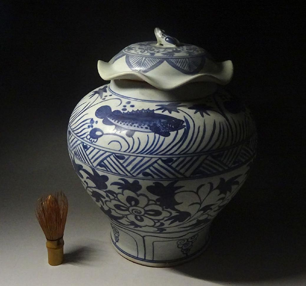 中国古玩 元染 魚藻文 蓋付壷 高約34cm 唐物 時代物 c11370