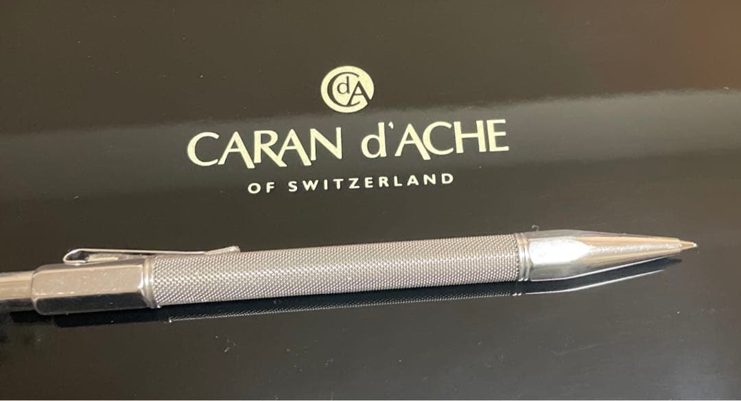 カランダッシュ　バリアス　メカニカルペンシル　アイバーンホ　銀色